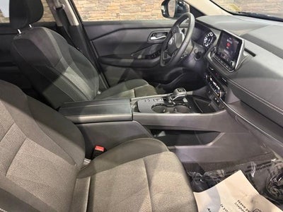 2025 Nissan Rogue FWD SV