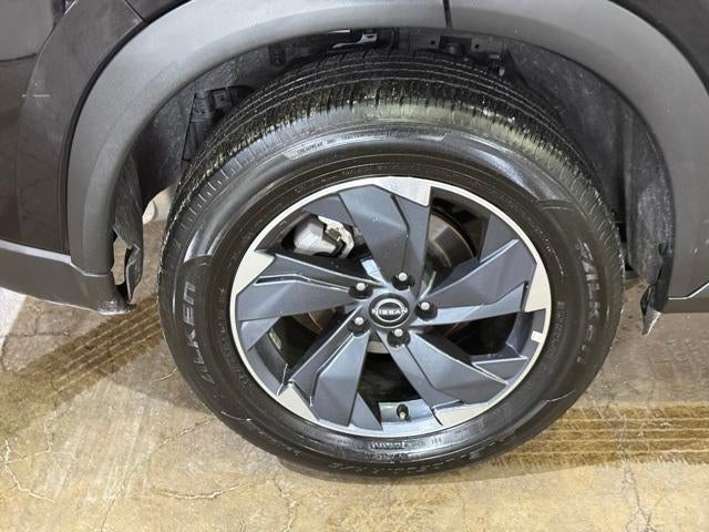 2025 Nissan Rogue FWD SV