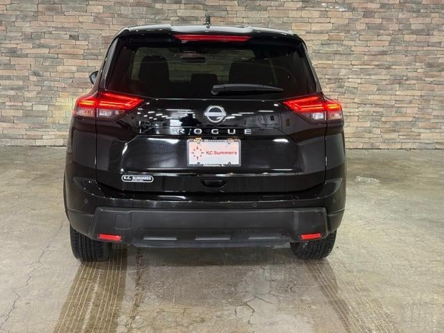 2025 Nissan Rogue FWD SV