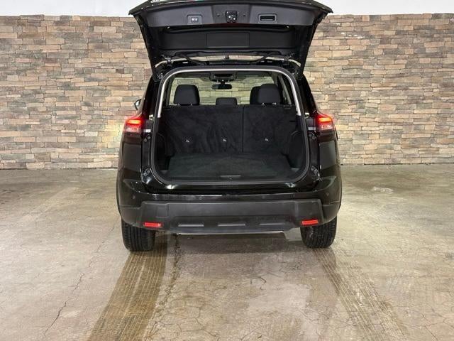 2025 Nissan Rogue FWD SV