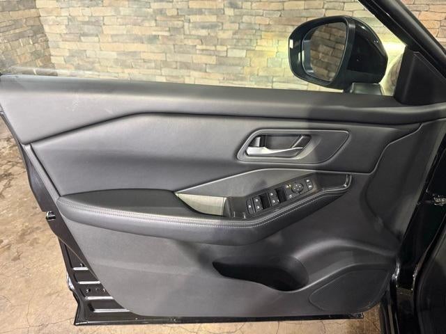 2025 Nissan Rogue FWD SV