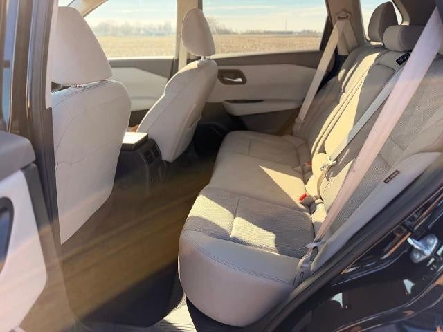 2025 Nissan Rogue FWD SV