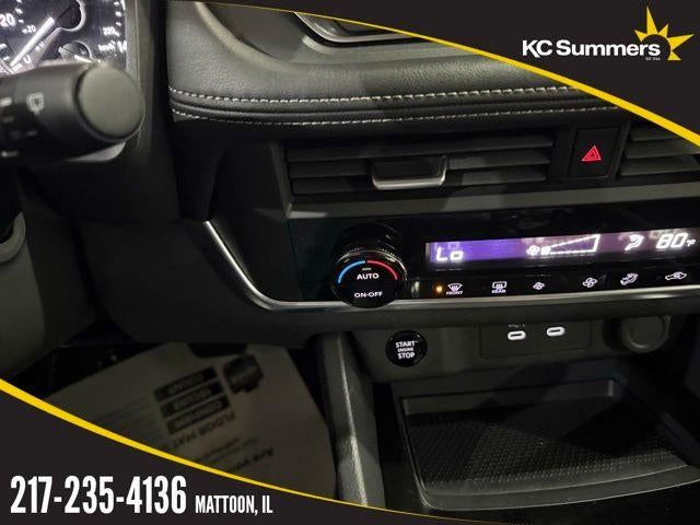 2025 Nissan Rogue FWD SV