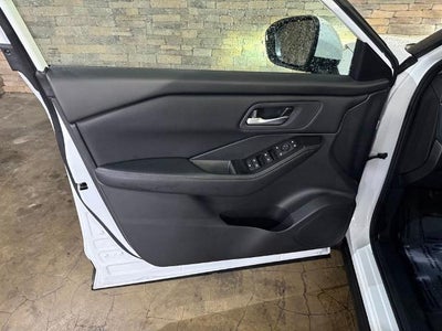 2026 Nissan Rogue FWD SV *Ltd Avail*