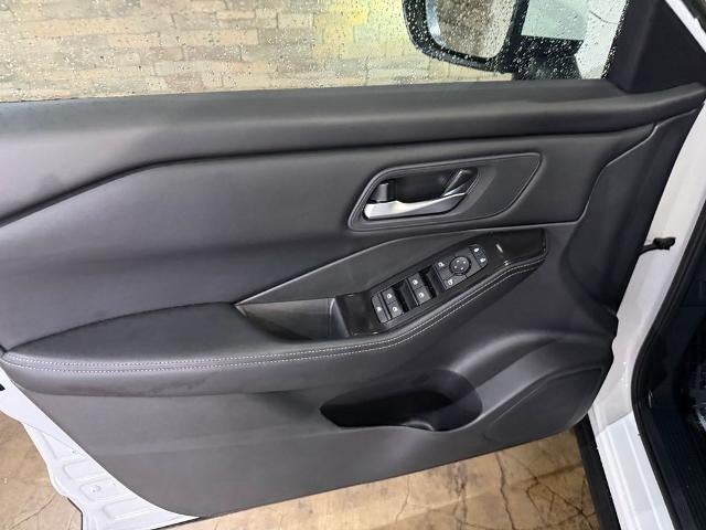2026 Nissan Rogue FWD SV *Ltd Avail*