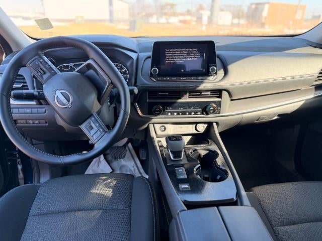 2025 Nissan Rogue FWD SV