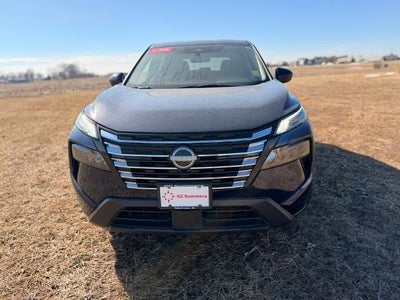 2025 Nissan Rogue FWD SV