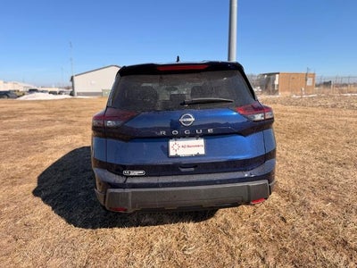 2025 Nissan Rogue FWD SV