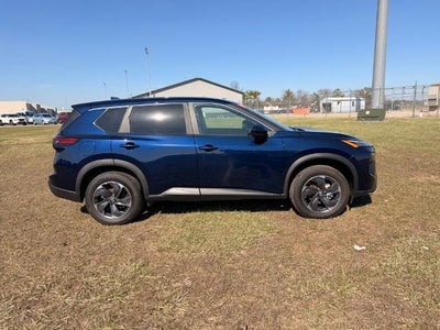 2025 Nissan Rogue FWD SV