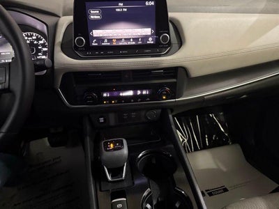 2025 Nissan Rogue AWD SV