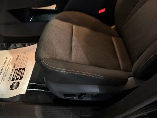 2025 Nissan Rogue AWD SV