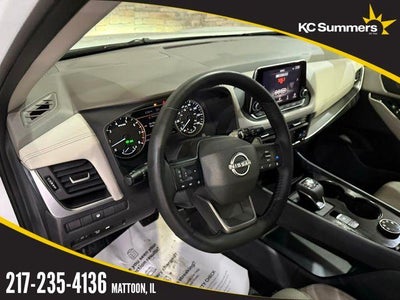 2025 Nissan Rogue AWD SV