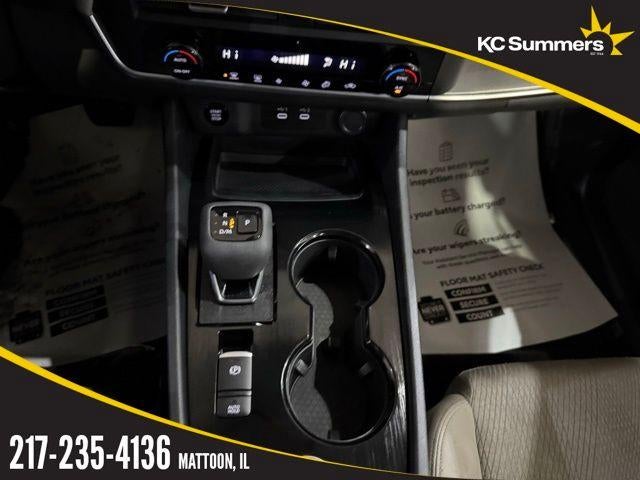 2025 Nissan Rogue AWD SV