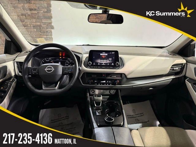 2025 Nissan Rogue AWD SV