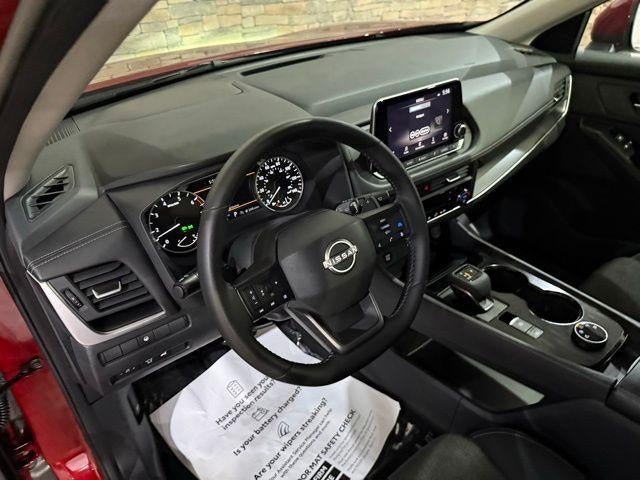 2025 Nissan Rogue AWD SV