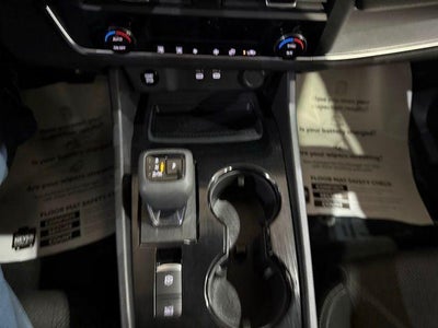 2025 Nissan Rogue AWD SV