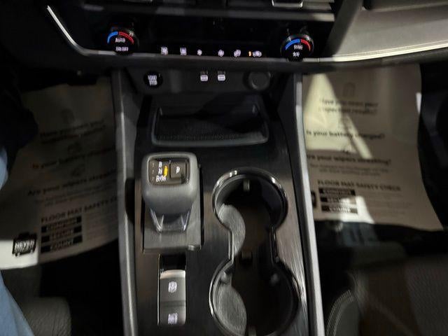 2025 Nissan Rogue AWD SV