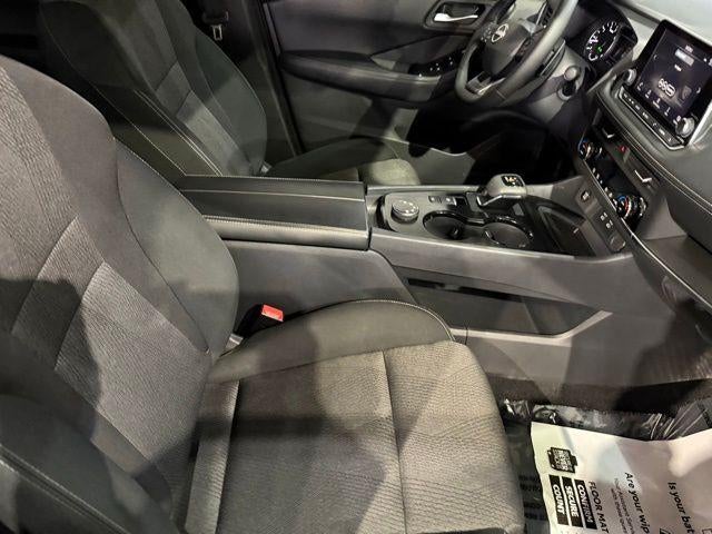 2025 Nissan Rogue AWD SV