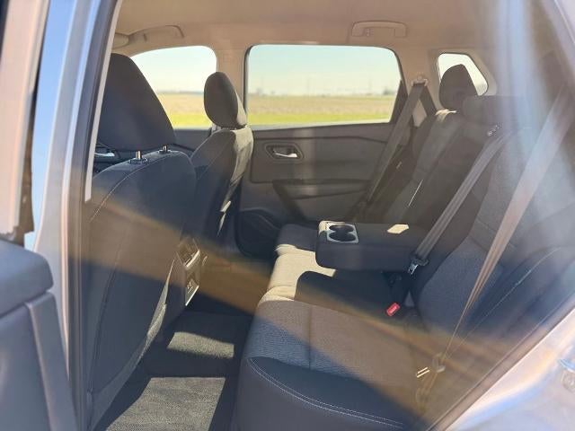 2025 Nissan Rogue AWD SV