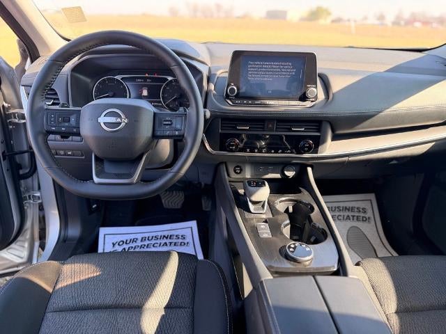 2025 Nissan Rogue AWD SV