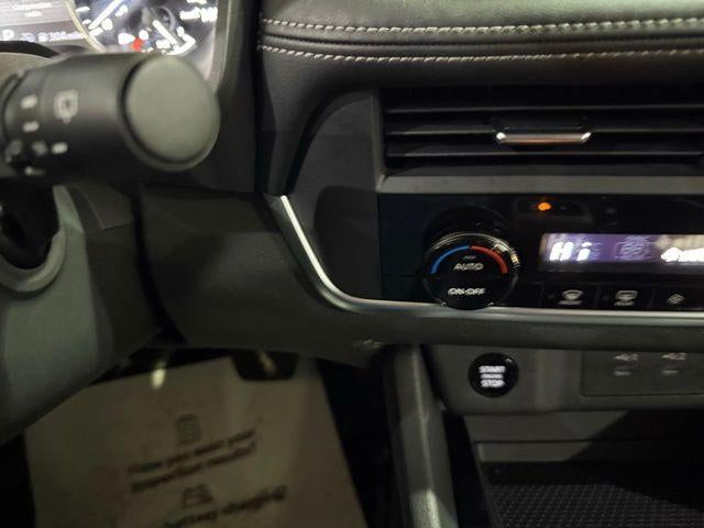 2025 Nissan Rogue AWD SV