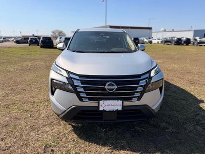 2025 Nissan Rogue AWD SV