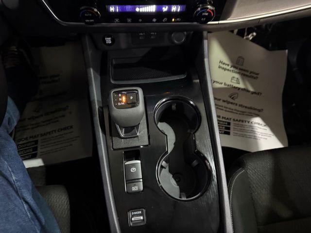 2025 Nissan Rogue AWD SV