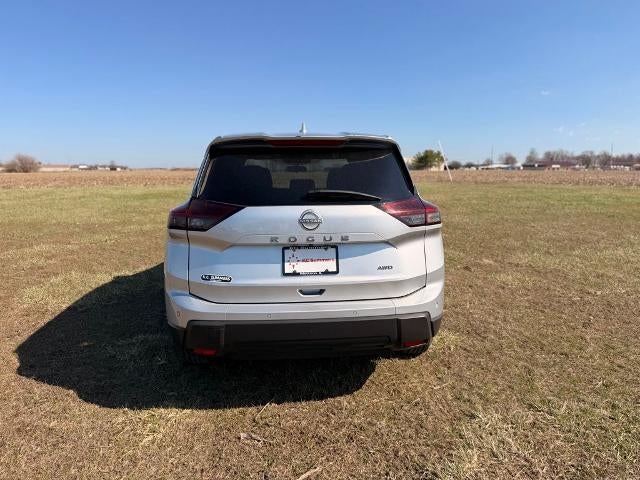 2025 Nissan Rogue AWD SV