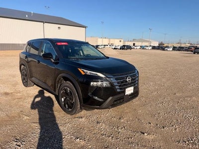 2025 Nissan Rogue AWD SV