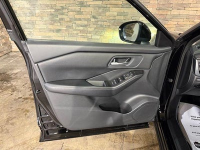 2025 Nissan Rogue AWD SV