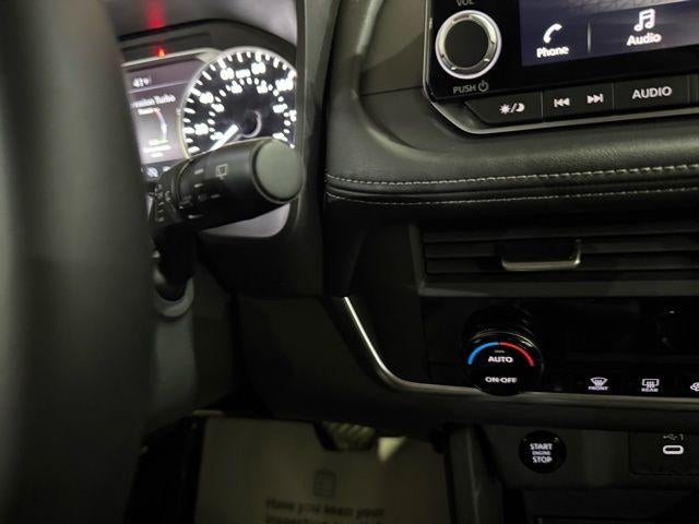 2025 Nissan Rogue AWD SV