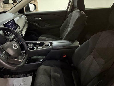 2025 Nissan Rogue AWD SV