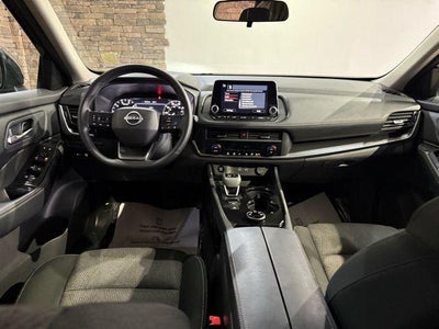 2025 Nissan Rogue AWD SV