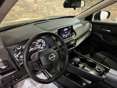 2025 Nissan Rogue AWD SV