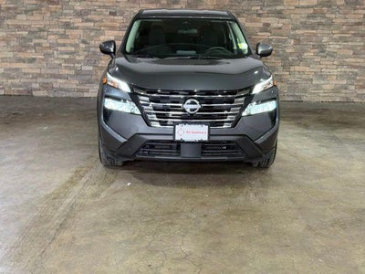 2025 Nissan Rogue AWD SV