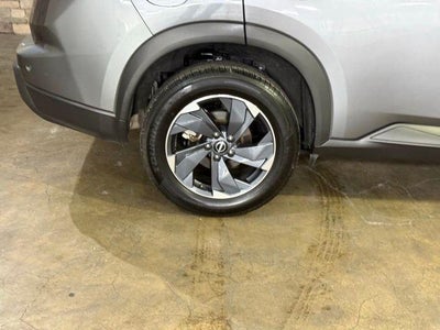 2025 Nissan Rogue AWD SV