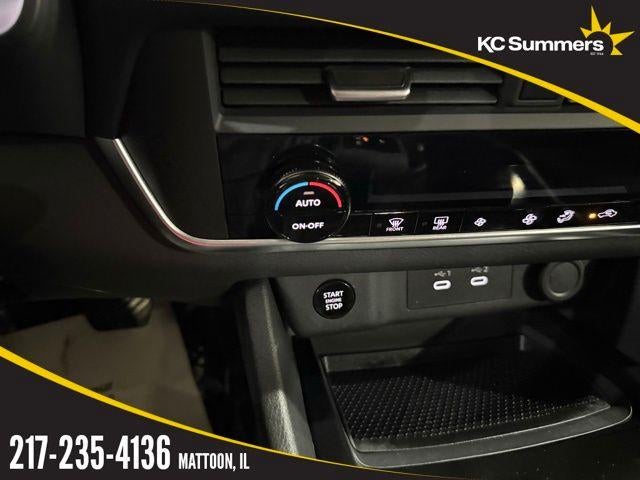 2025 Nissan Rogue AWD SV