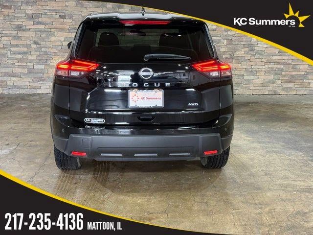 2025 Nissan Rogue AWD SV