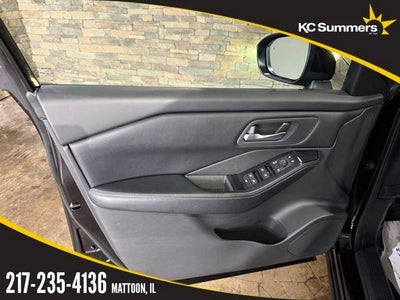 2025 Nissan Rogue AWD SV