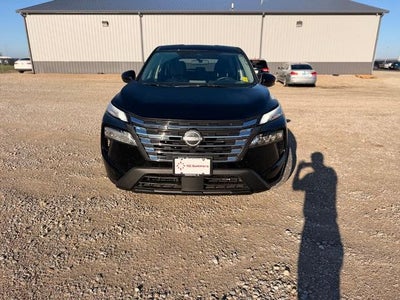 2025 Nissan Rogue AWD SV