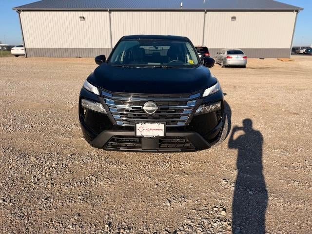 2025 Nissan Rogue AWD SV