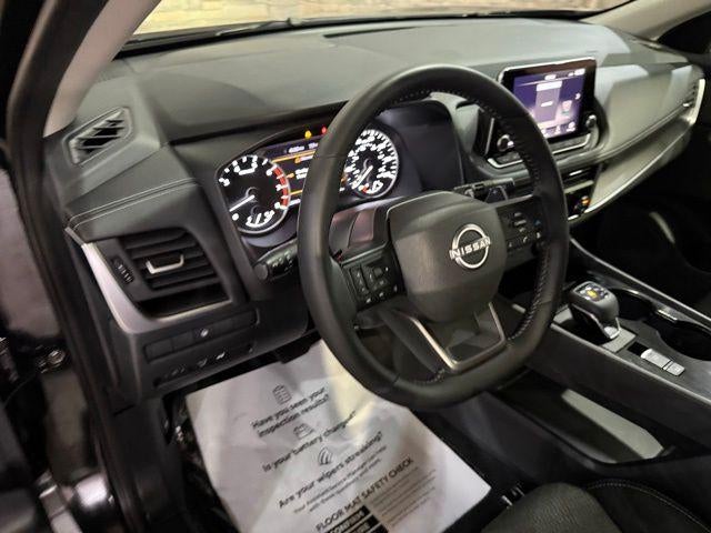 2025 Nissan Rogue AWD SV