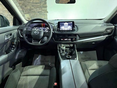 2025 Nissan Rogue AWD SV