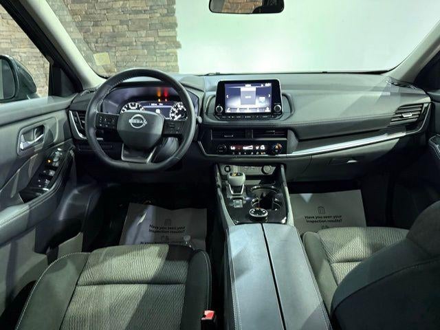 2025 Nissan Rogue AWD SV