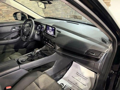 2025 Nissan Rogue AWD SV