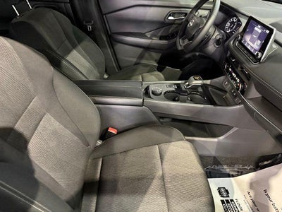 2025 Nissan Rogue AWD SV