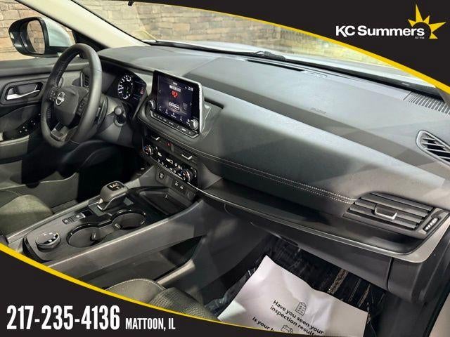 2025 Nissan Rogue AWD SV