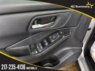 2025 Nissan Rogue AWD SV