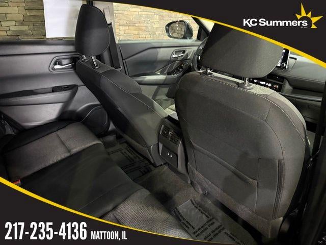 2025 Nissan Rogue AWD SV