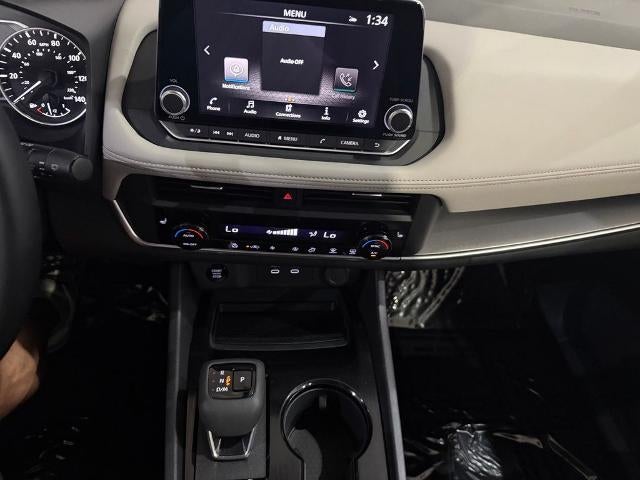 2025 Nissan Rogue AWD SV